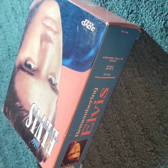 Remembering Elvis - Picture 4 of 9